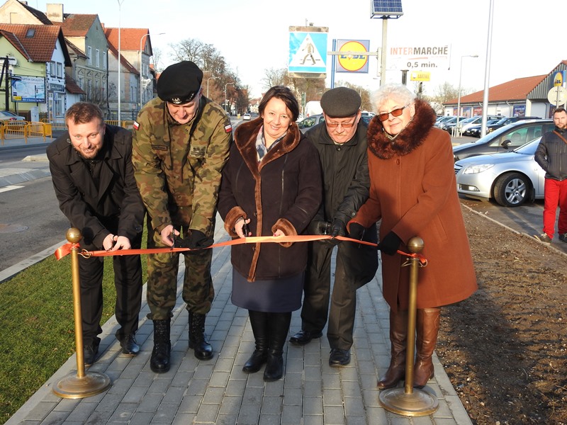 Ilustracja do informacji: Oficjalne otwarcie ul. Świerczewskiego