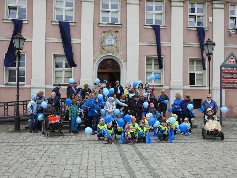 Ilustracja do informacji: Światowy Dzień Świadomości Autyzmu w ratuszu