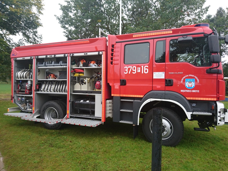 Ilustracja do informacji: OSP Obrzyce ma nowy wóz strażacki
