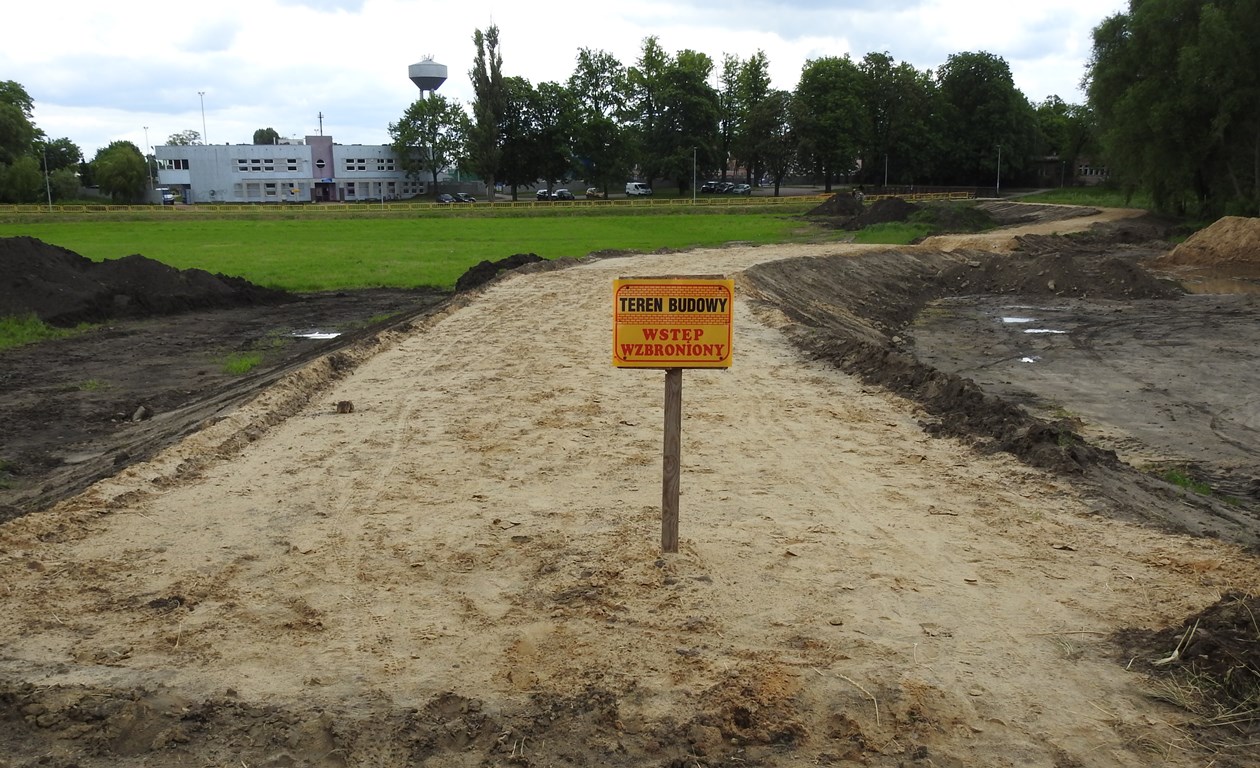 Ilustracja do informacji: Rozpoczęła się rewitalizacja zieleni miejskiej. Gmina wywalczyła na to 4,6 mln zł!