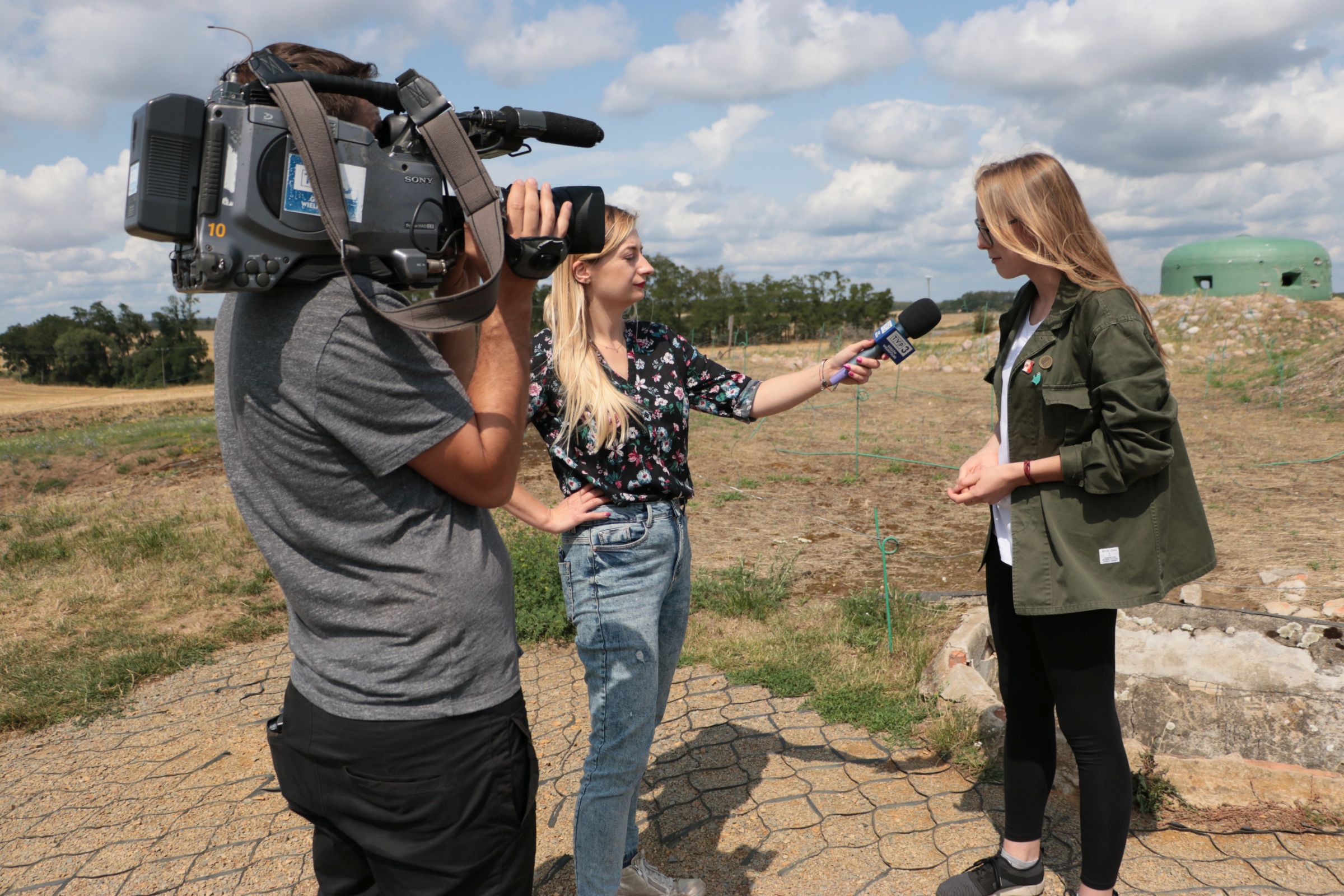 Ilustracja do informacji: Turystyczny Międzyrzecz: Bunkry pod lupą telewizji