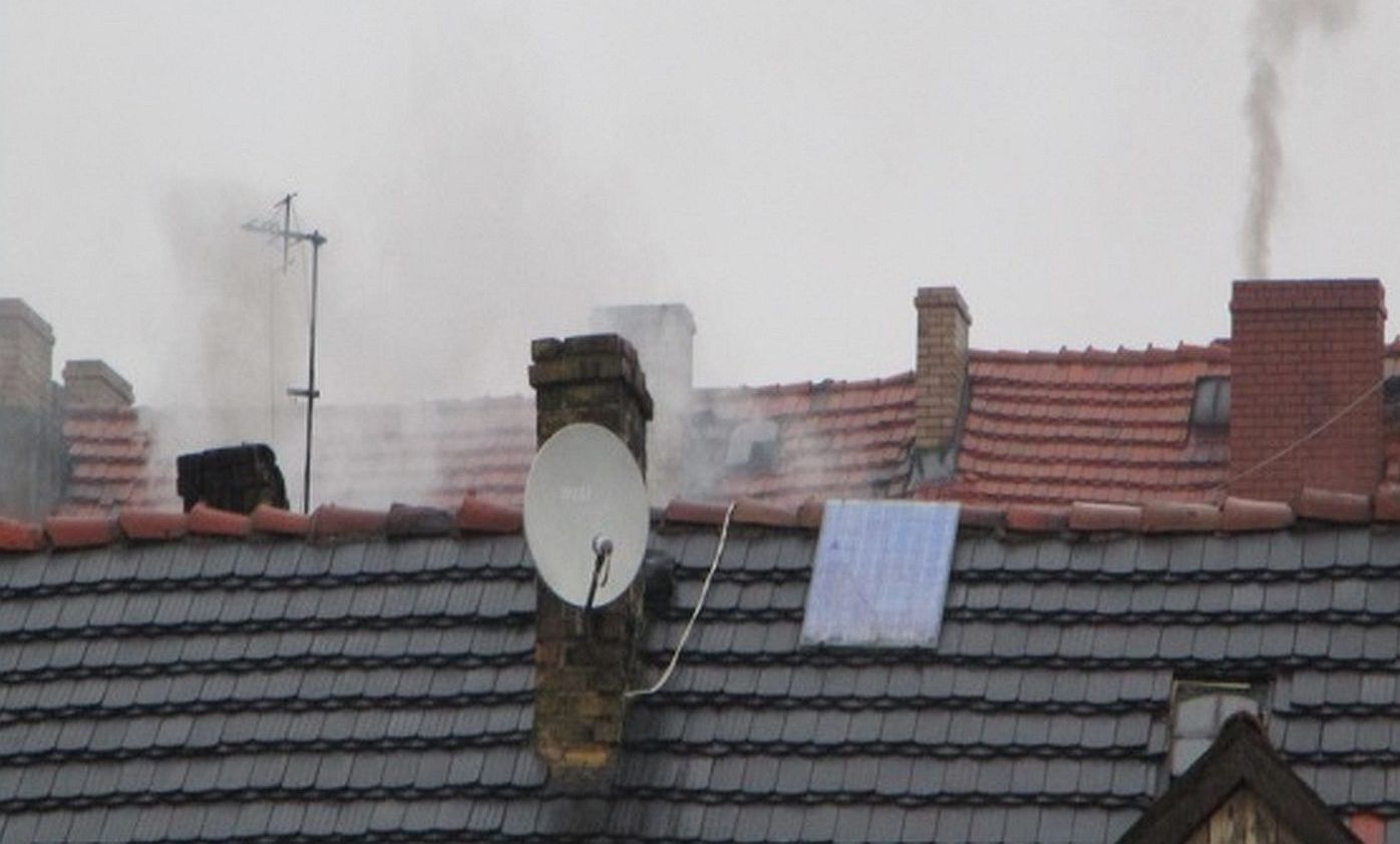 Ilustracja do informacji: Gmina walczy z dymem i smogiem