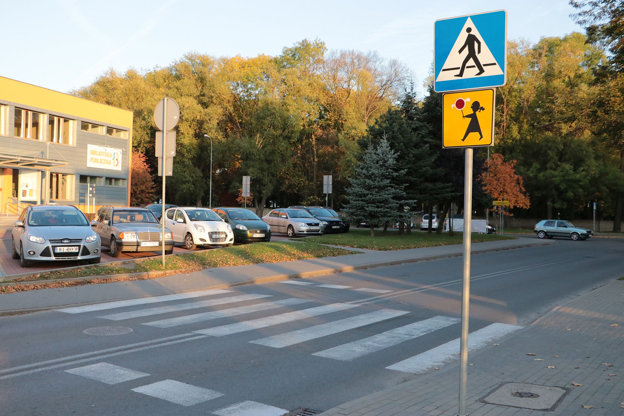 Ilustracja do informacji: Siedem przejść dla pieszych zostanie oświetlonych