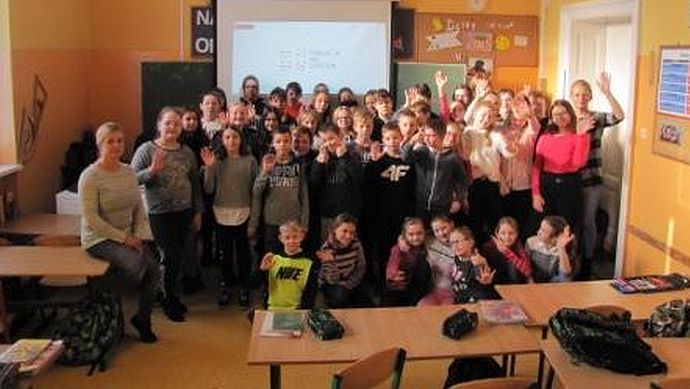 Ilustracja do informacji: Uczniowie „czwórki” pojadą na Turnus Uśmiechu