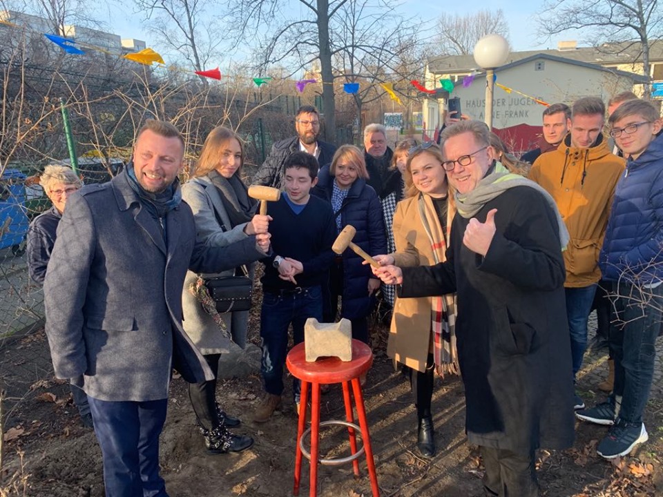 Ilustracja do informacji: Międzyrzecz zacieśnia międzynarodową współpracę