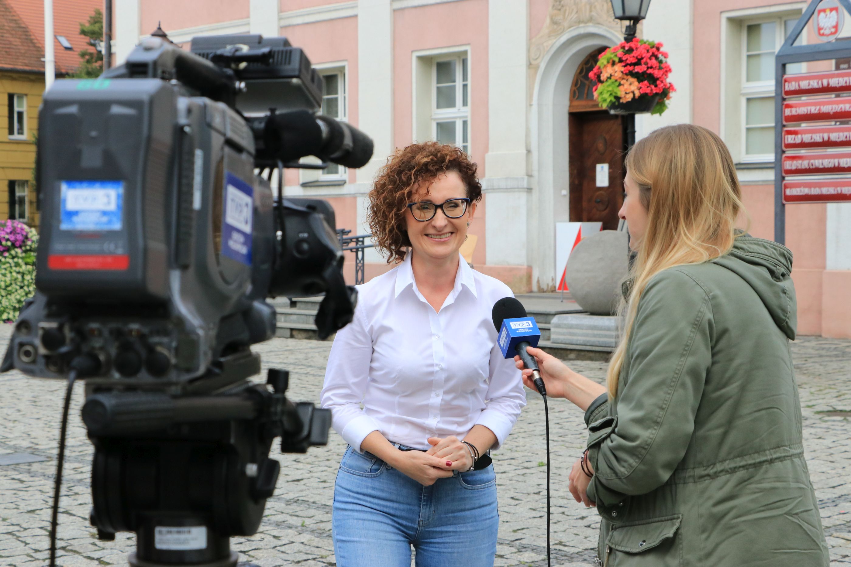 Ilustracja do informacji: Międzyrzecz w obiektywach kamer 