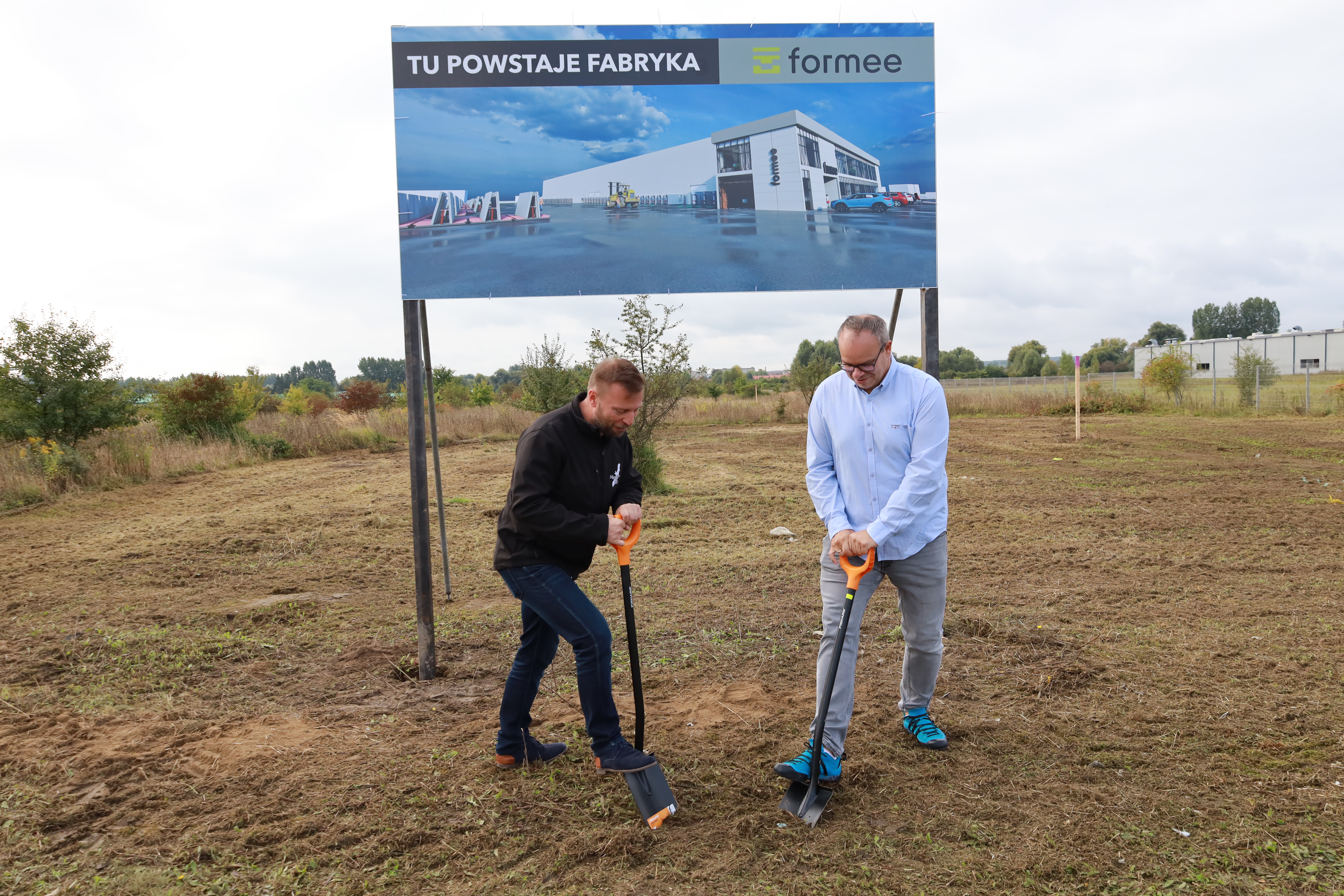 Ilustracja do informacji: Ruszyła budowa nowego zakładu pracy 