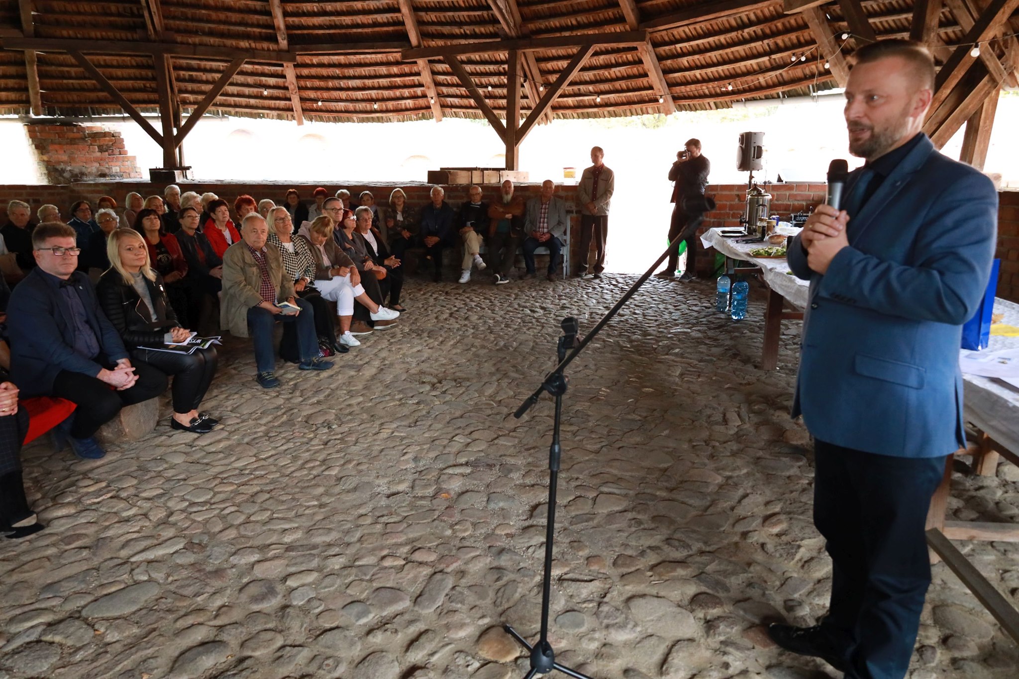 Ilustracja do informacji: Nowy rok z dużą dawką energii 