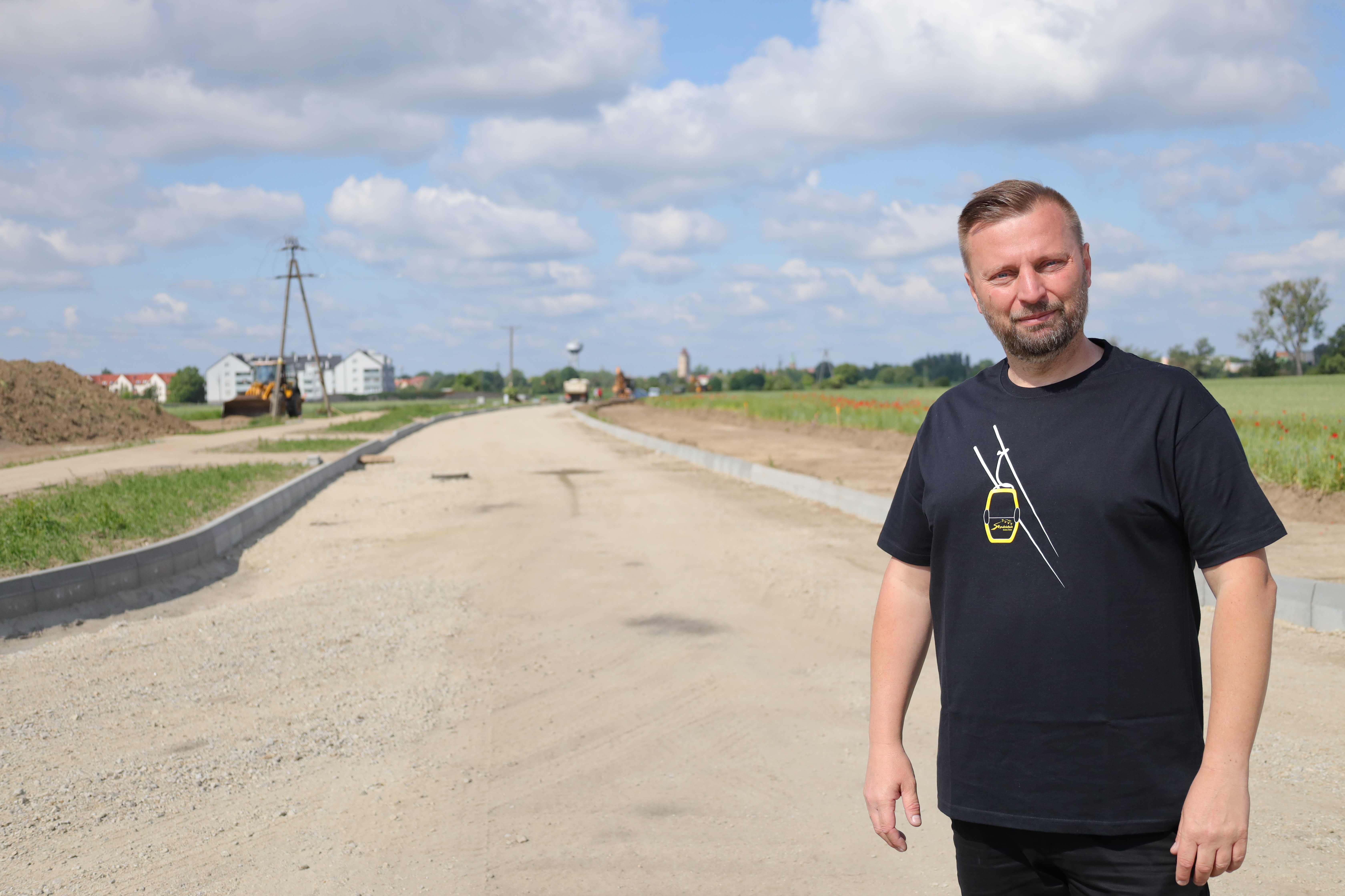 Ilustracja do informacji: Ulica Długa będzie równa jak stół 