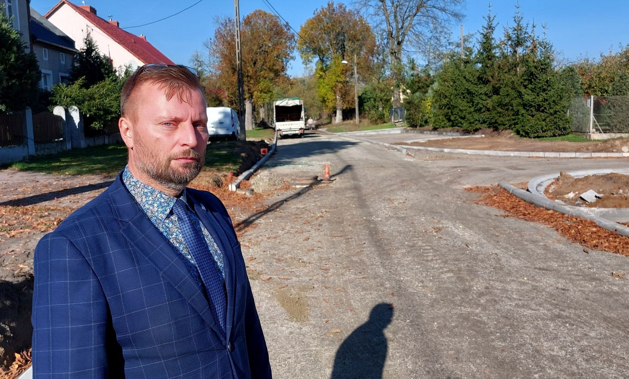 Ilustracja do informacji: Mieszkańcy dostaną pod choinkę… nową drogę!