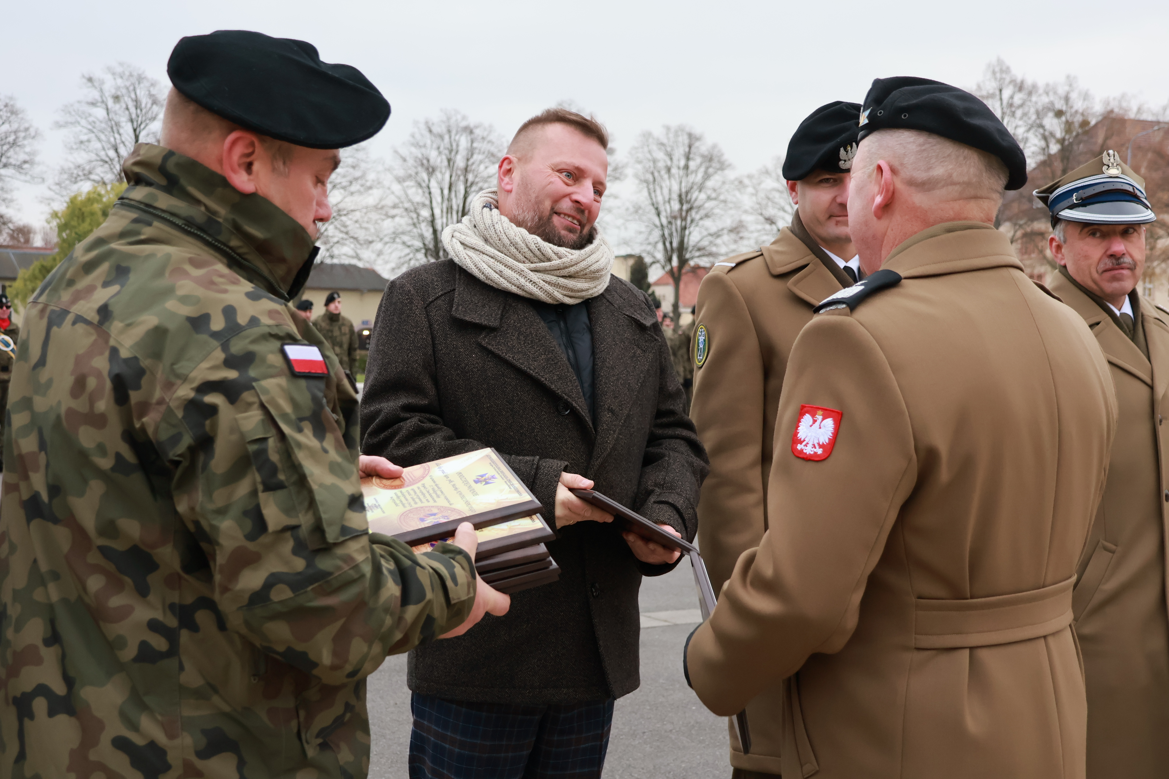 Ilustracja do informacji: Zmiana warty w międzyrzeckiej brygadzie