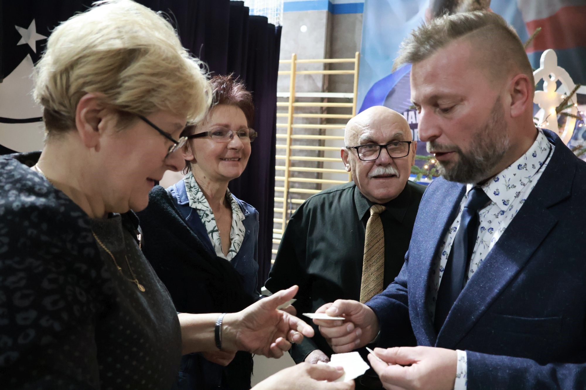 Ilustracja do informacji: Wspólne kolędowanie i świętowanie mieszkańców