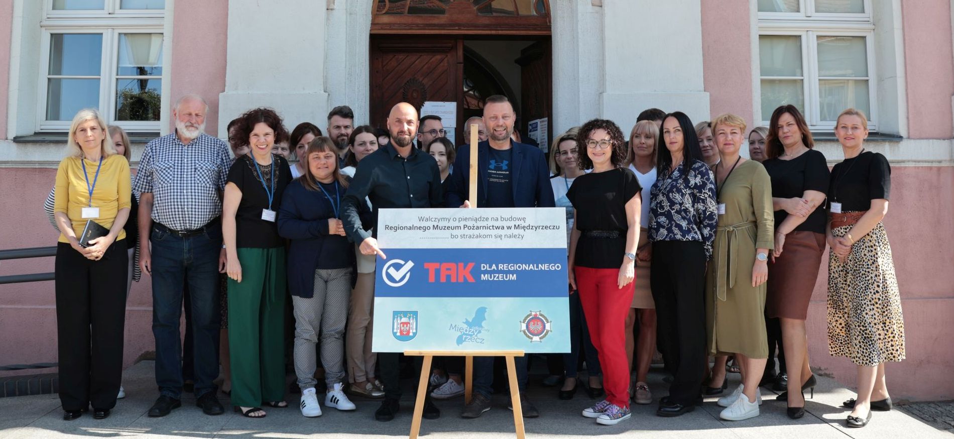 Ilustracja do informacji:  Bo strażakom się należy! 