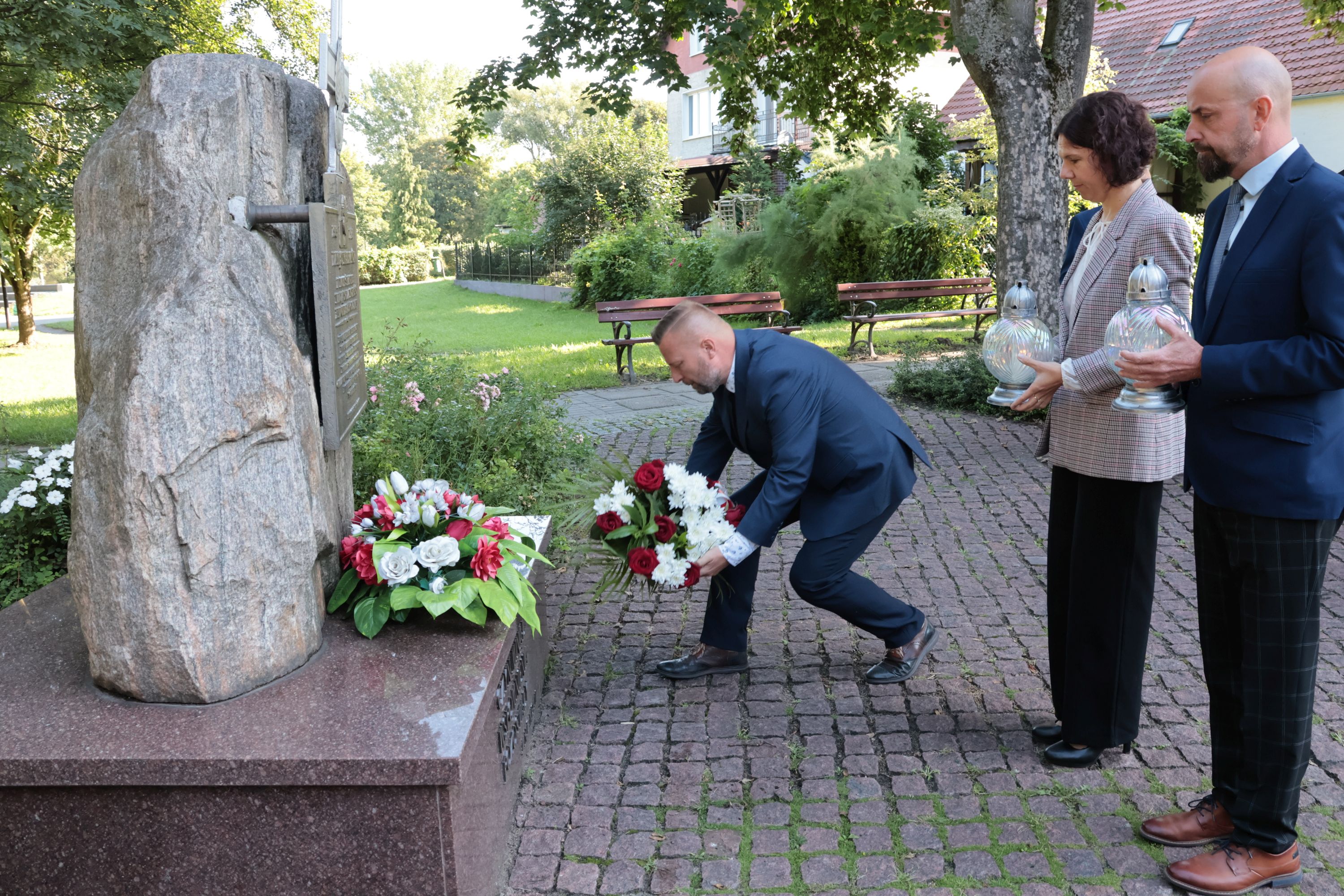 Ilustracja do informacji: Międzyrzecz oddał hołd ofiarom najokrutniejszej z wojen 