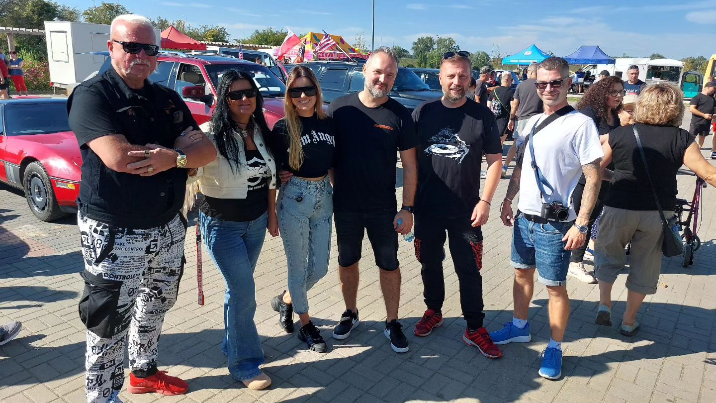 Ilustracja do informacji: Zlot samochodów i motocykli w Międzyrzeczu 