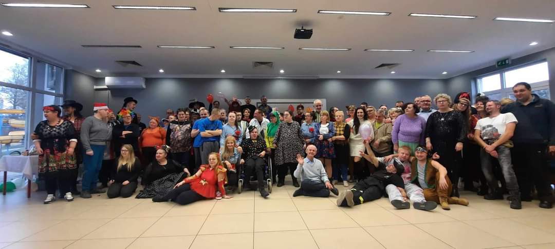 Ilustracja do informacji: Integracyjna zabawa nad jeziorem 