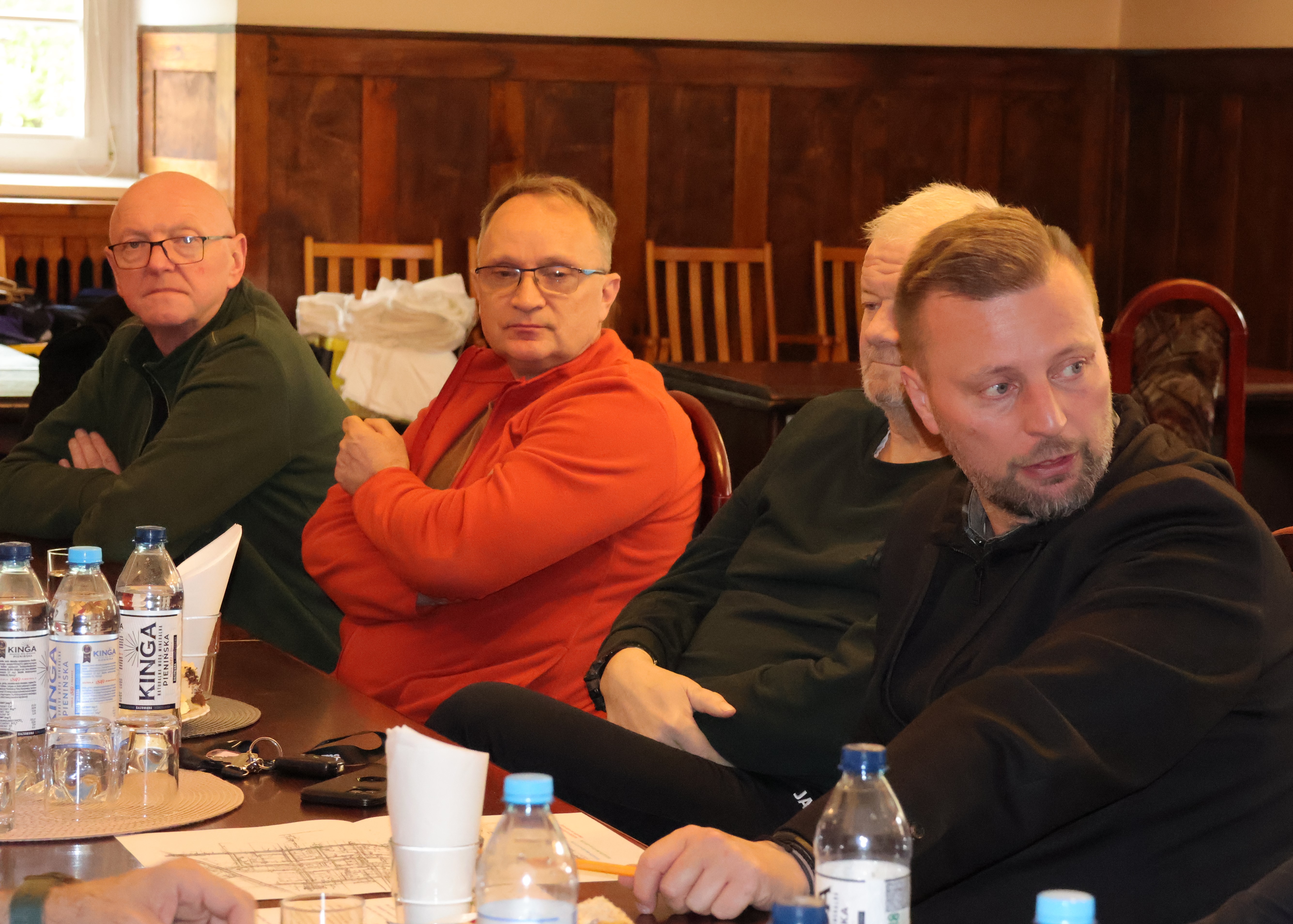 Ilustracja do informacji: Z działaczami o rozbudowie bazy sportowo-rekreacyjnej