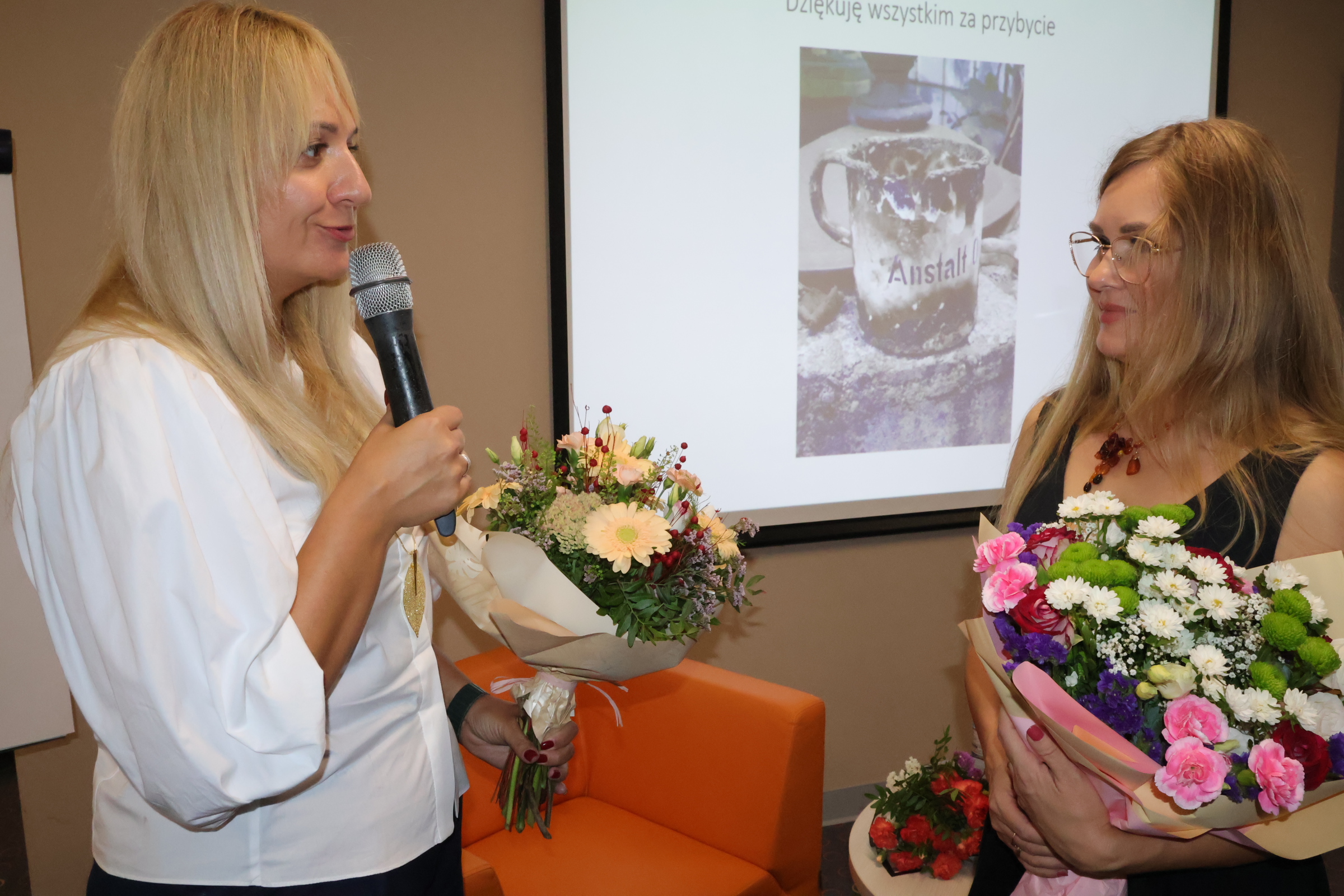 Ilustracja do informacji: W bibliotece o szpitalu w Obrzycach