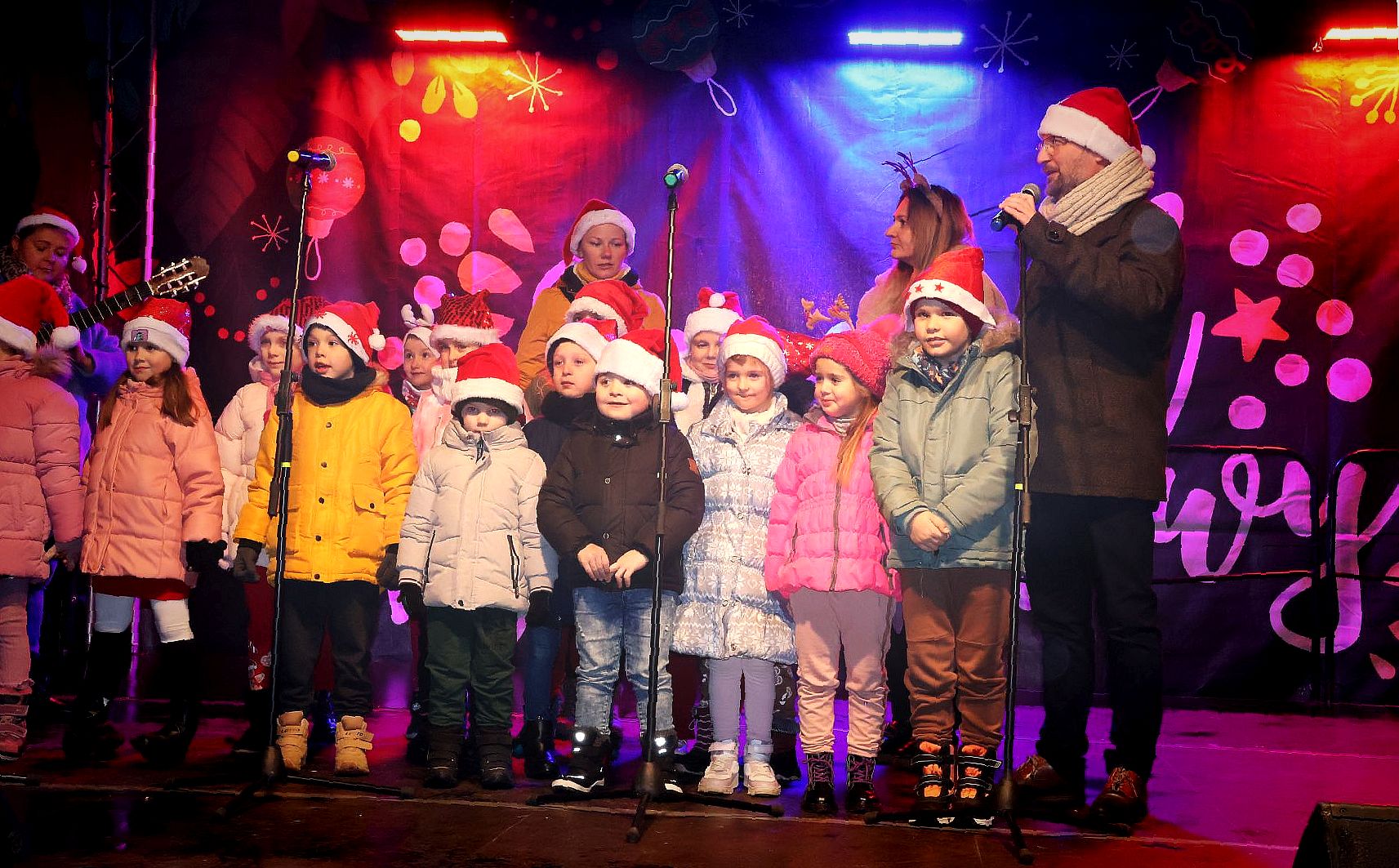 Ilustracja do informacji: Magia nadchodzących świąt na Jarmarku Mikołajkowym