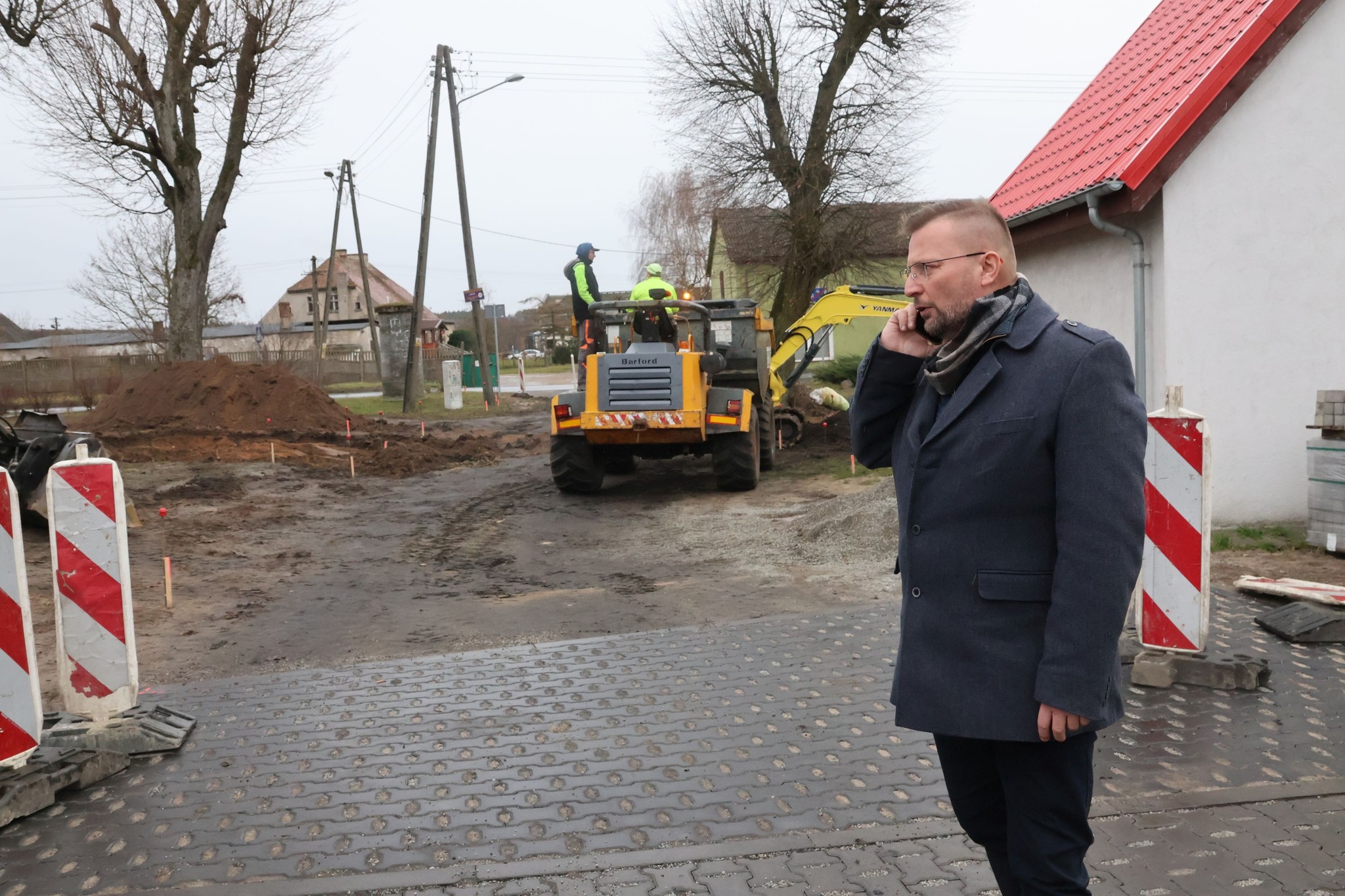 Ilustracja do informacji: Mieszkańcy Kalska dostali pod choinkę… nową drogę! 