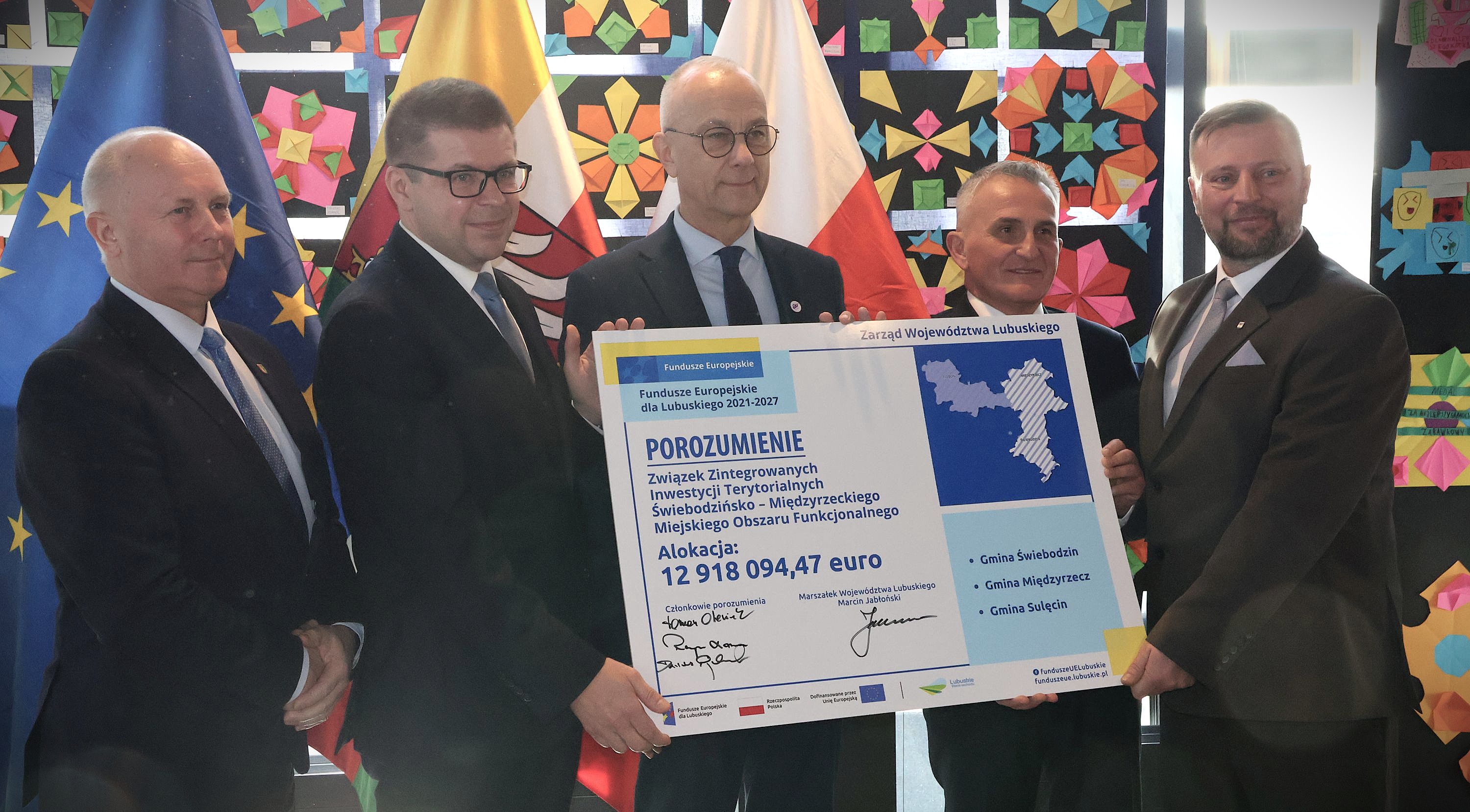 Ilustracja do informacji: Rzeka unijnych pieniędzy na gminne inwestycje 