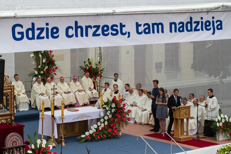 Ilustracja do informacji: Obchody 1050. rocznicy Chrztu Polski w Międzyrzeczu