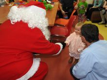 Miniatura zdjęcia: Mikołaj z wizytą w międzyrzeckim szpitalu