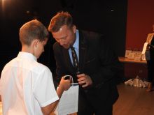 Miniatura zdjęcia: Burmistrz wręczył stypendia najzdolniejszym uczniom