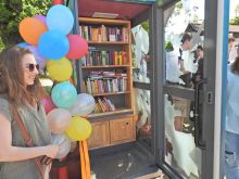 Miniatura zdjęcia: Budka z książkami przy ratuszu